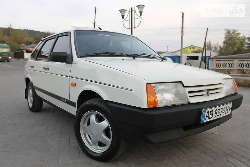 Хэтчбек ВАЗ / Lada 2109 1992 в Могилев-Подольске
