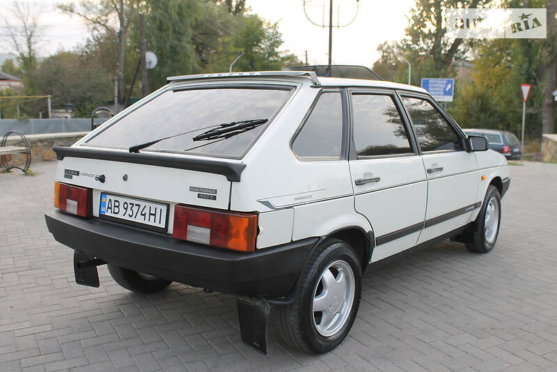 Хэтчбек ВАЗ / Lada 2109 1992 в Могилев-Подольске