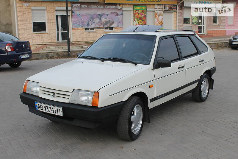 Хэтчбек ВАЗ / Lada 2109 1992 в Могилев-Подольске