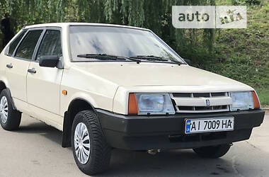 Хэтчбек ВАЗ 2109 1988 в 