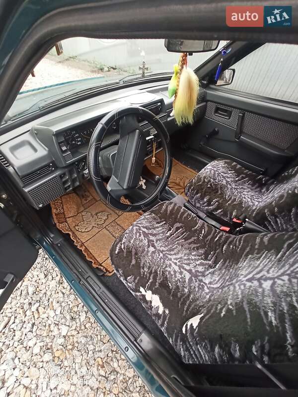 Хэтчбек ВАЗ / Lada 2109 2004 в Кагарлыке