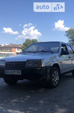 Хэтчбек ВАЗ / Lada 2109 2002 в Змиеве