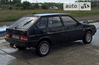 Хэтчбек ВАЗ 2109 1991 в 