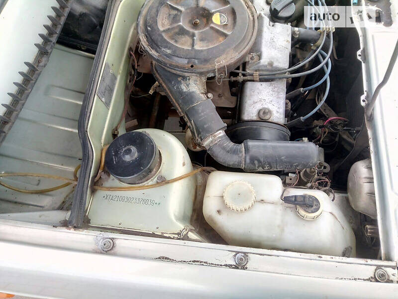 Хэтчбек ВАЗ / Lada 2109 2002 в Львове