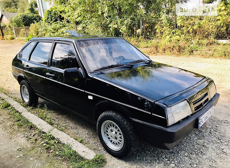 Хэтчбек ВАЗ 2109 1991 в 
