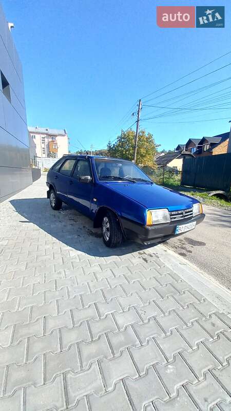 Хэтчбек ВАЗ / Lada 2109 2002 в Теребовле