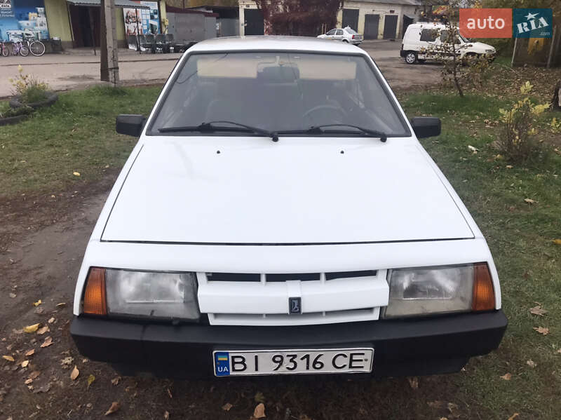 Хэтчбек ВАЗ / Lada 2109 1990 в Хороле