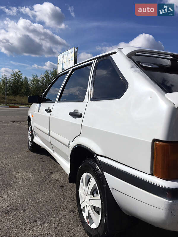 Хэтчбек ВАЗ / Lada 2109 1989 в Калиновке фото 7 Хэтчбек ВАЗ / Lada 2109 1989 в Калиновке