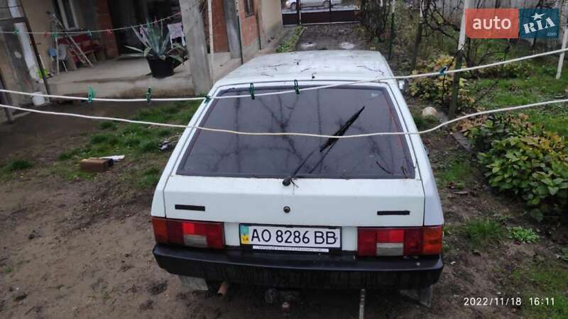 Хетчбек ВАЗ / Lada 2109 1998 в Ужгороді