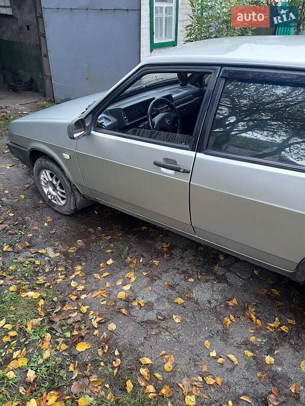 Хетчбек ВАЗ / Lada 2109 1988 в Золочеві