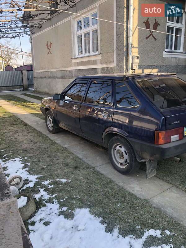 Хэтчбек ВАЗ / Lada 2109 2006 в Хусте