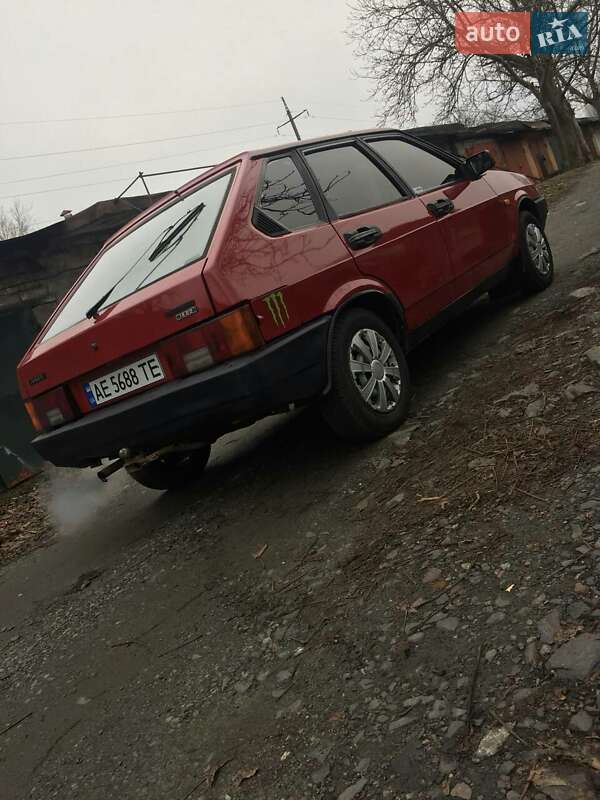 Хэтчбек ВАЗ / Lada 2109 1991 в Кривом Роге фото 5 Хэтчбек ВАЗ / Lada 2109 1991 в Кривом Роге