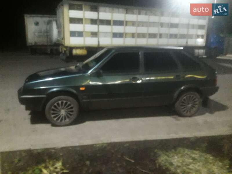 Хэтчбек ВАЗ / Lada 2109 2004 в Днепре