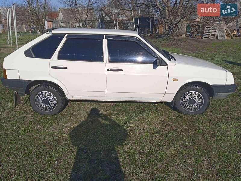Хетчбек ВАЗ / Lada 2109 1989 в Черкасах