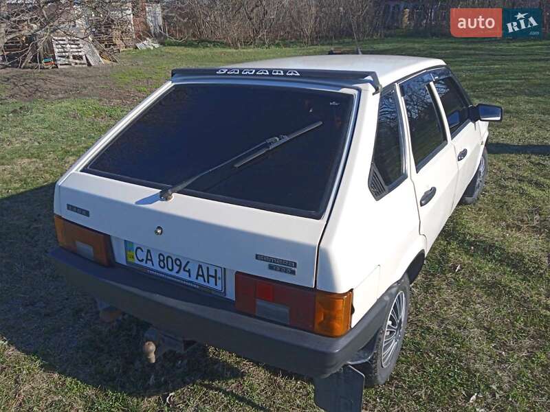 Хетчбек ВАЗ / Lada 2109 1989 в Черкасах