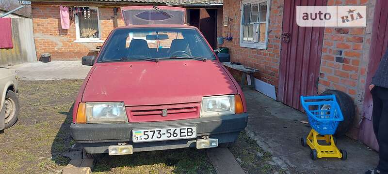 Седан ВАЗ / Lada 2109 1993 в Ромнах