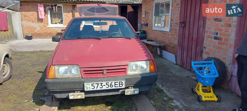 Седан ВАЗ / Lada 2109 1993 в Ромнах