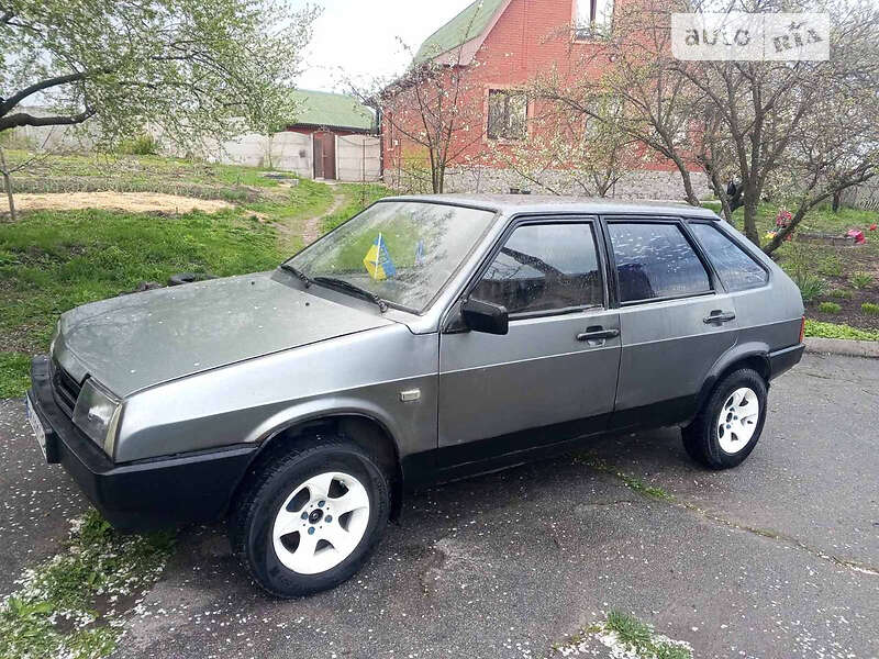 Хетчбек ВАЗ / Lada 2109 2001 в Харкові