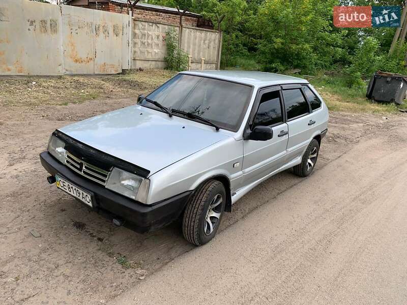 Хэтчбек ВАЗ / Lada 2109 2002 в Киеве
