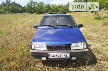 Хетчбек ВАЗ / Lada 2109 2001 в Чугуєві