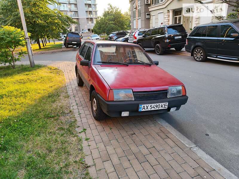 Хетчбек ВАЗ 2109 1993 в 