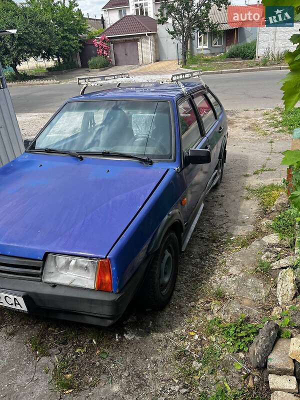Хэтчбек ВАЗ / Lada 2109 2000 в Николаеве