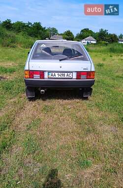 Хэтчбек ВАЗ / Lada 2109 2004 в 
