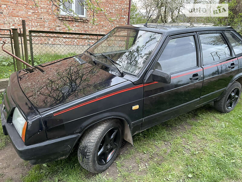 Хетчбек ВАЗ / Lada 2109 1990 в Мостиській
