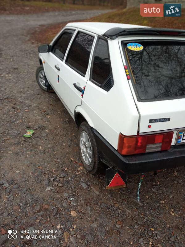 Хэтчбек ВАЗ / Lada 2109 1988 в Борщеве фото 4 Хэтчбек ВАЗ / Lada 2109 1988 в Борщеве