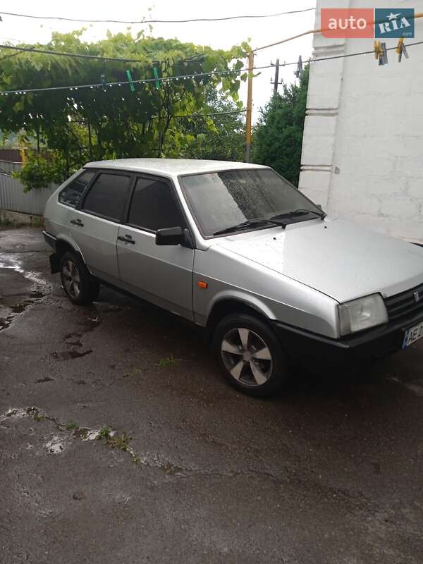 Хетчбек ВАЗ / Lada 2109 2003 в Дніпрі