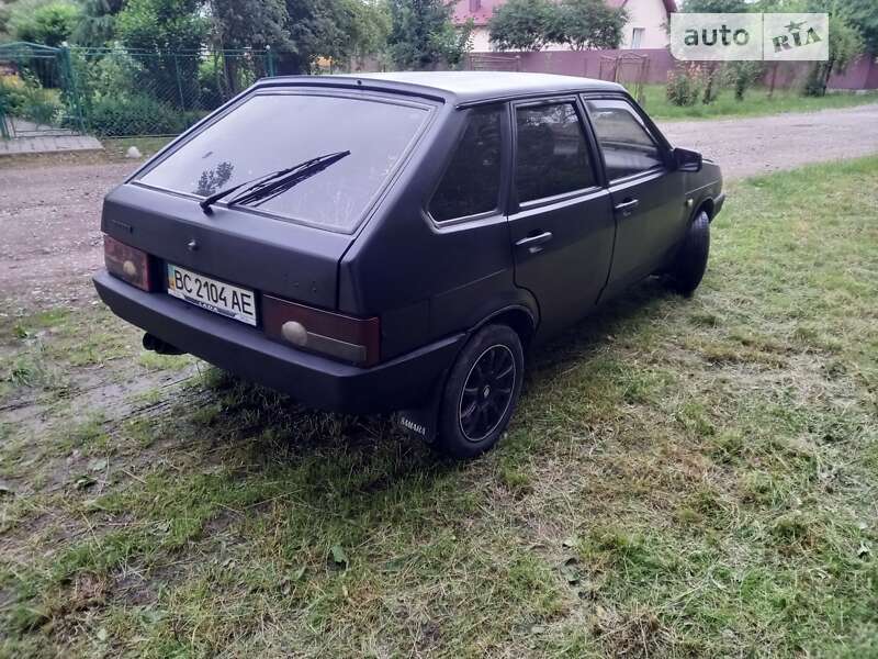 Хэтчбек ВАЗ / Lada 2109 1990 в Ивано-Франковске
