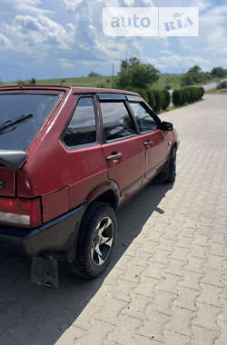 Хэтчбек ВАЗ / Lada 2109 1993 в Черновцах