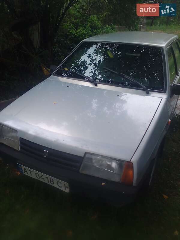 Хэтчбек ВАЗ / Lada 2109 2005 в Ивано-Франковске