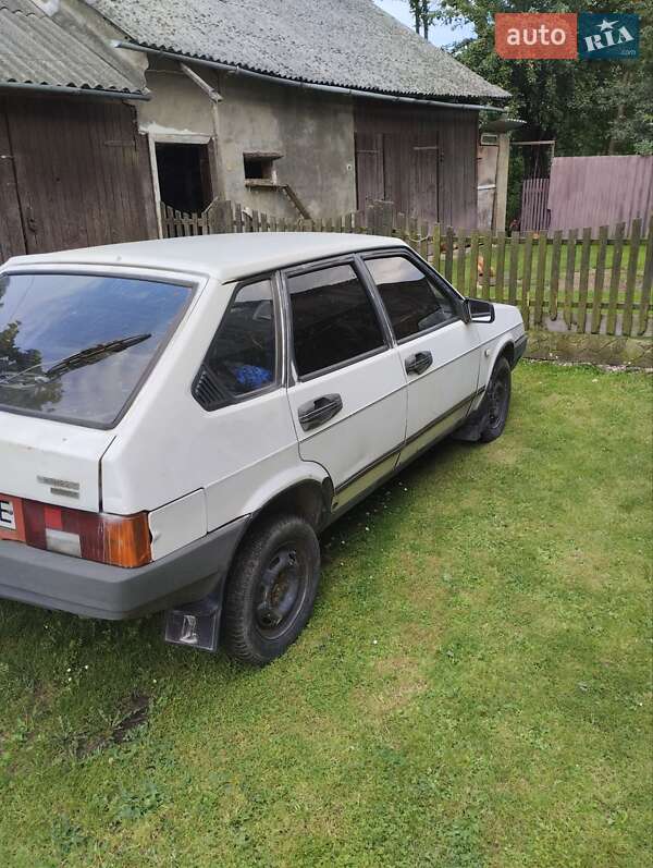 Хэтчбек ВАЗ / Lada 2109 1989 в Стрые