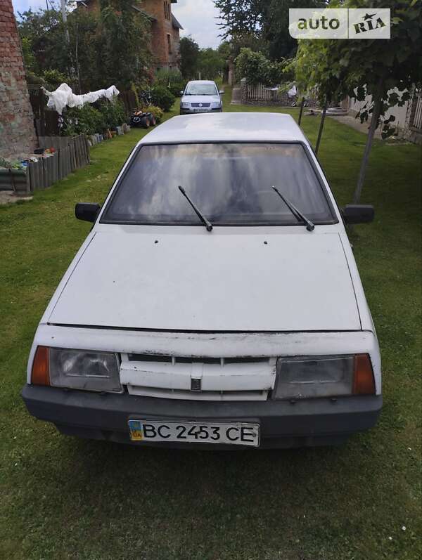 Хэтчбек ВАЗ / Lada 2109 1989 в Стрые