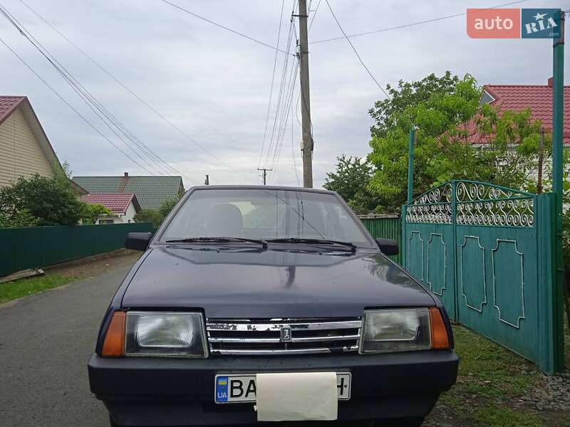 Хэтчбек ВАЗ / Lada 2109 2005 в Новоархангельске фото 6 Хэтчбек ВАЗ / Lada 2109 2005 в Новоархангельске