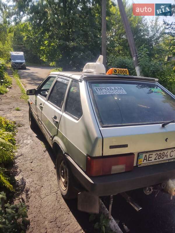 Хетчбек ВАЗ / Lada 2109 2003 в Синельниковому