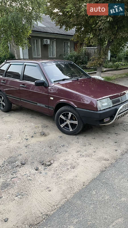 Хэтчбек ВАЗ / Lada 2109 1995 в Захарьевке