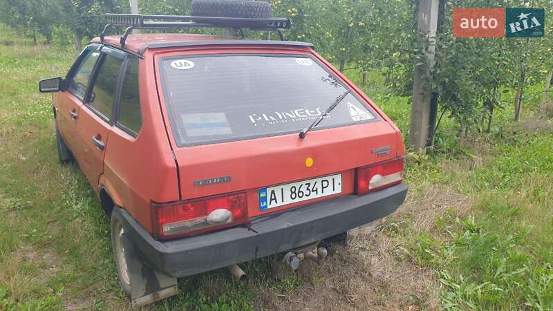 Хэтчбек ВАЗ / Lada 2109 1992 в Оратове