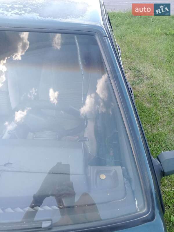 Хэтчбек ВАЗ / Lada 2109 2004 в Киеве