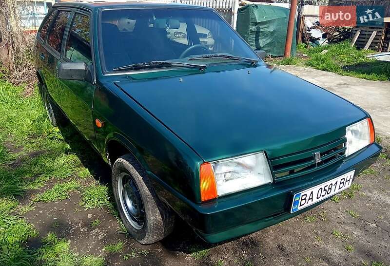 Хэтчбек ВАЗ / Lada 2109 2002 в Кропивницком