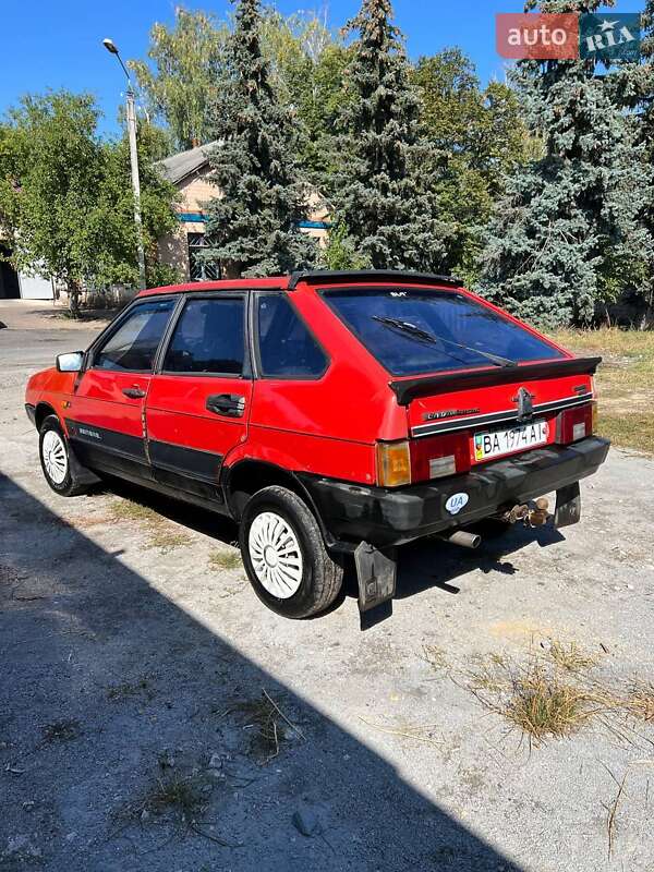Хэтчбек ВАЗ / Lada 2109 1991 в Лысянке