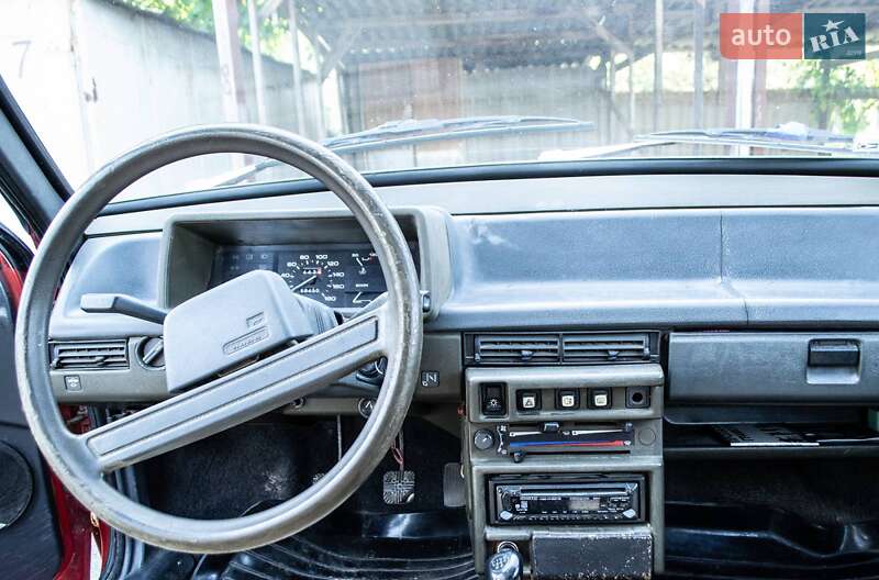 Хэтчбек ВАЗ / Lada 2109 1990 в Каменец-Подольском