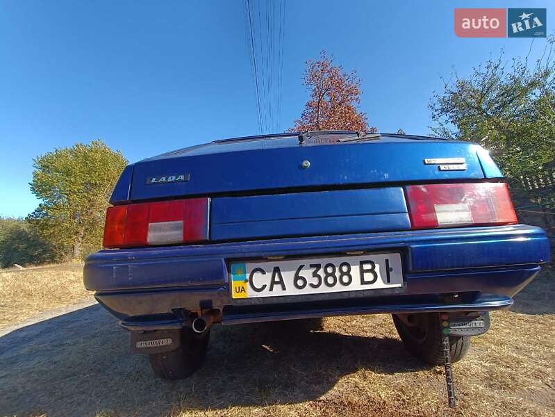 Хэтчбек ВАЗ / Lada 2109 2002 в Каневе