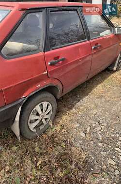 Хэтчбек ВАЗ 2109 1990 в 