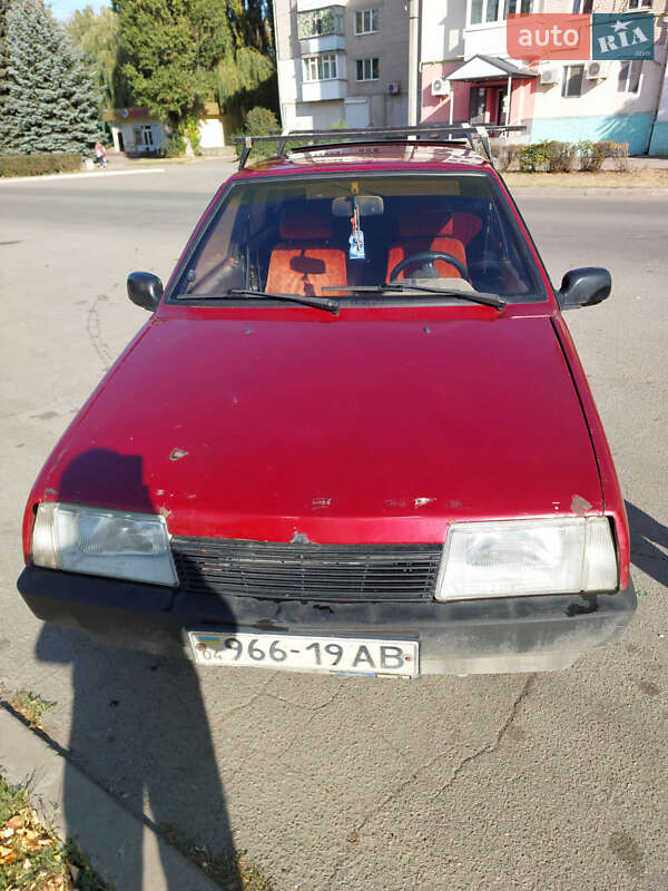 Хетчбек ВАЗ / Lada 2109 1992 в Вільногірську