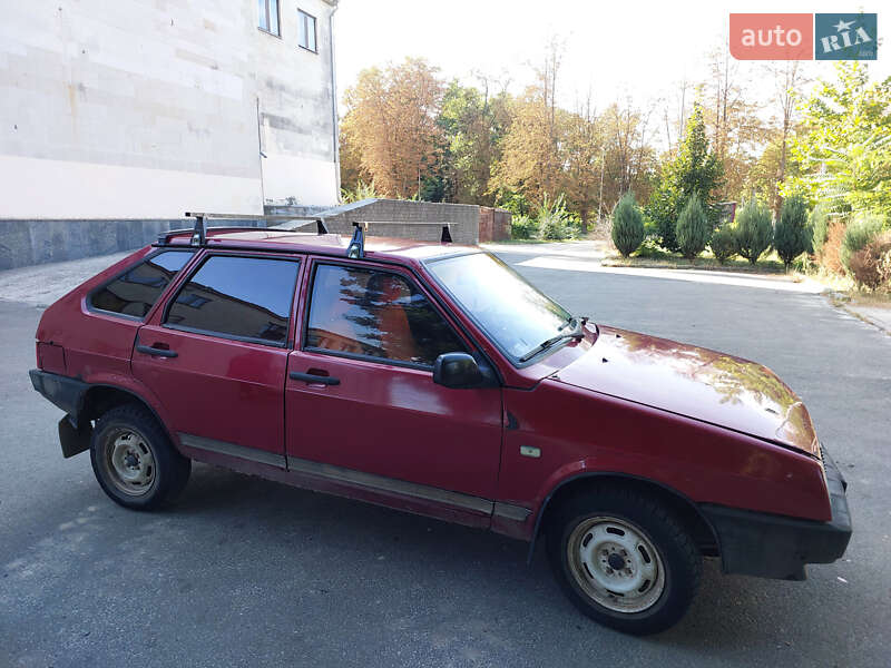 Хетчбек ВАЗ / Lada 2109 1992 в Вільногірську