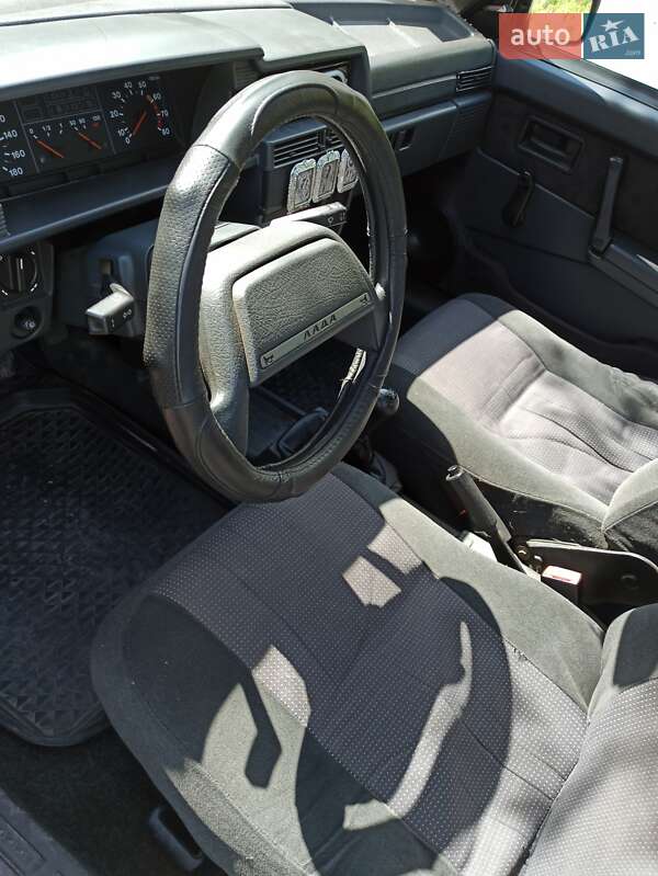 Хэтчбек ВАЗ / Lada 2109 2003 в Каменском фото 4 Хэтчбек ВАЗ / Lada 2109 2003 в Каменском