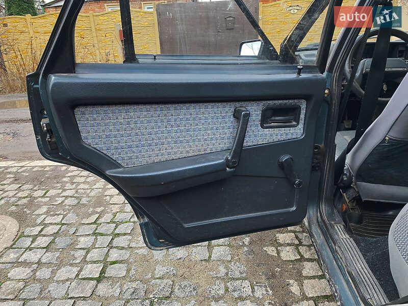 Хетчбек ВАЗ / Lada 2109 2000 в Харкові