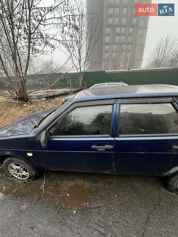 Хэтчбек ВАЗ / Lada 2109 2006 в Киеве